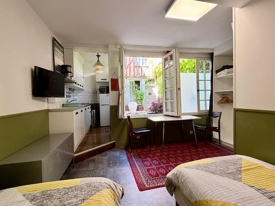 COSY Studio Clim Wi-Fi Les Glycines Apartment in Troyes