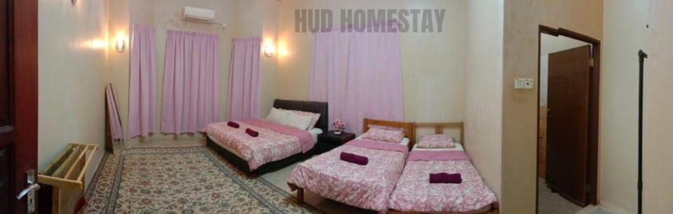 HUD Homestay , Gong Badak , Kuala Nerus , 4 Bilik Villa in Terengganu, Malaysia