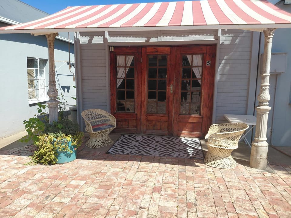 Uncle Charlie Apartment in North West, South Africa