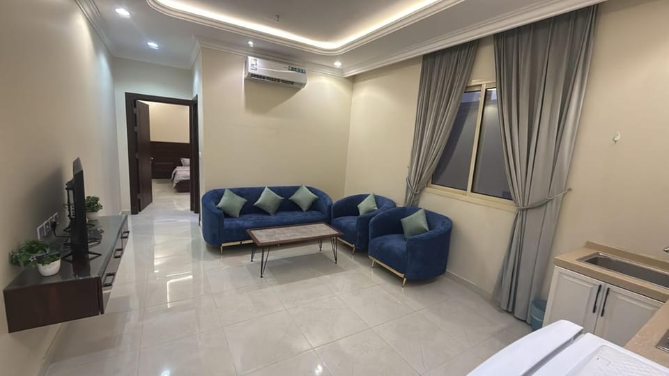 TV and multimedia, Living room, Seating area, air conditioner