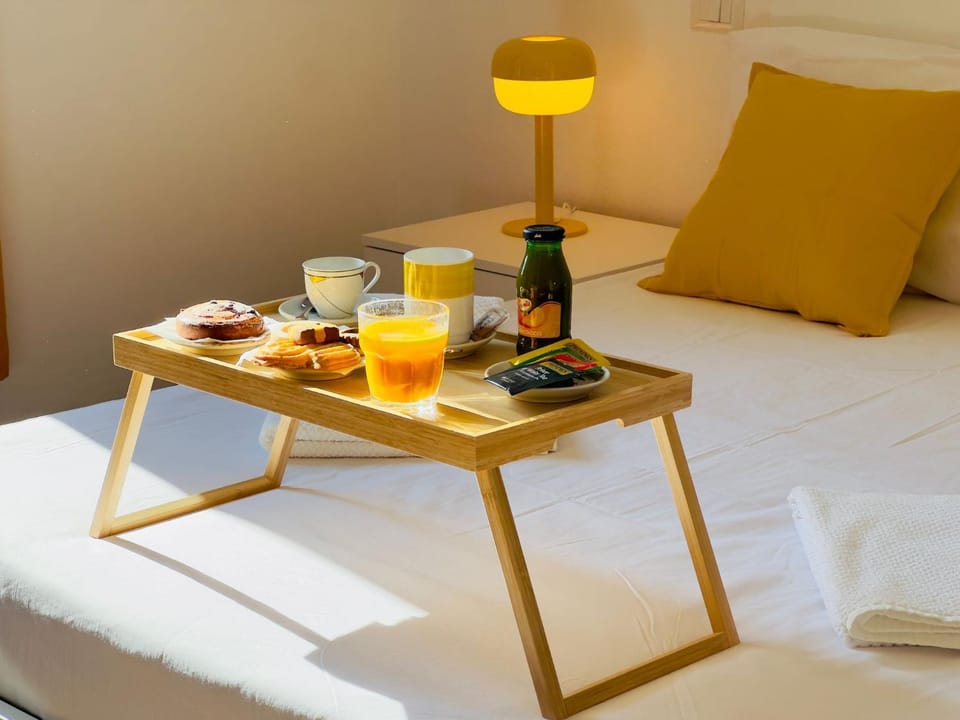 Food and drinks, Continental breakfast