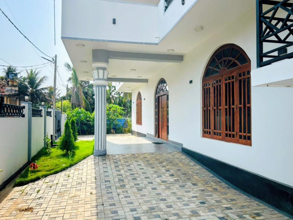 Property building, Patio, View (from property/room), Parking