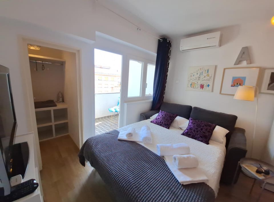 Bed, Balcony/Terrace