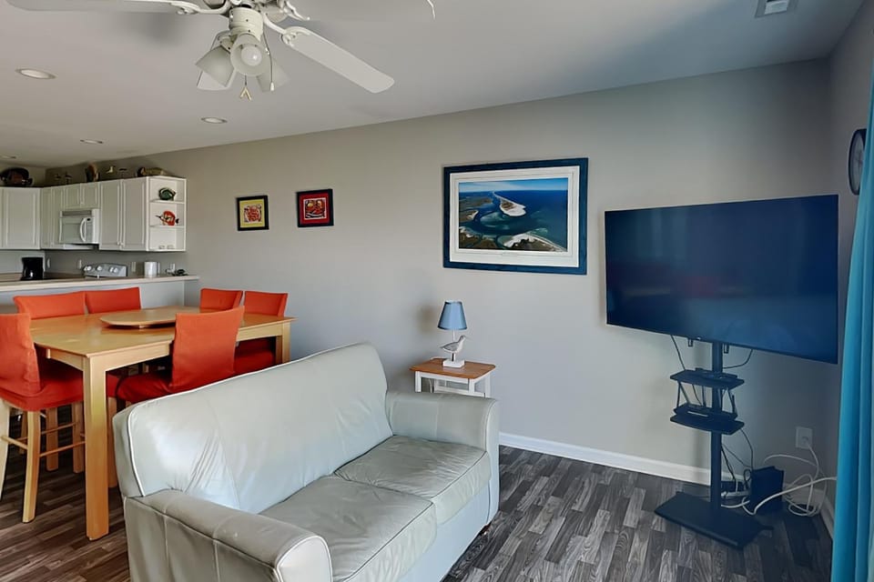 Lazy Daze Apartment in Surf City
