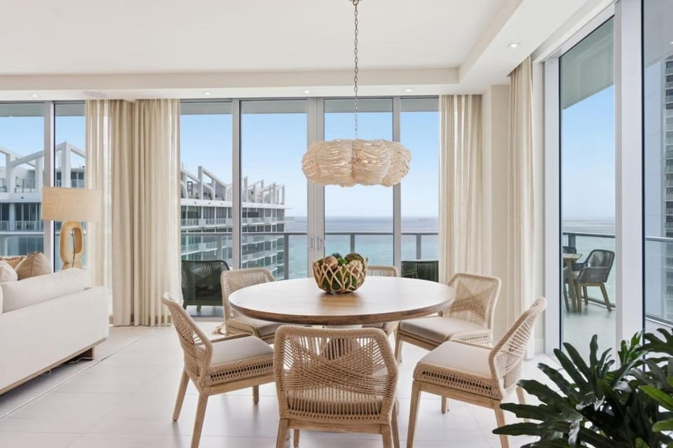 Ocean Front Penthouse with unmatched views at Amrit Resort Apartment in Riviera Beach