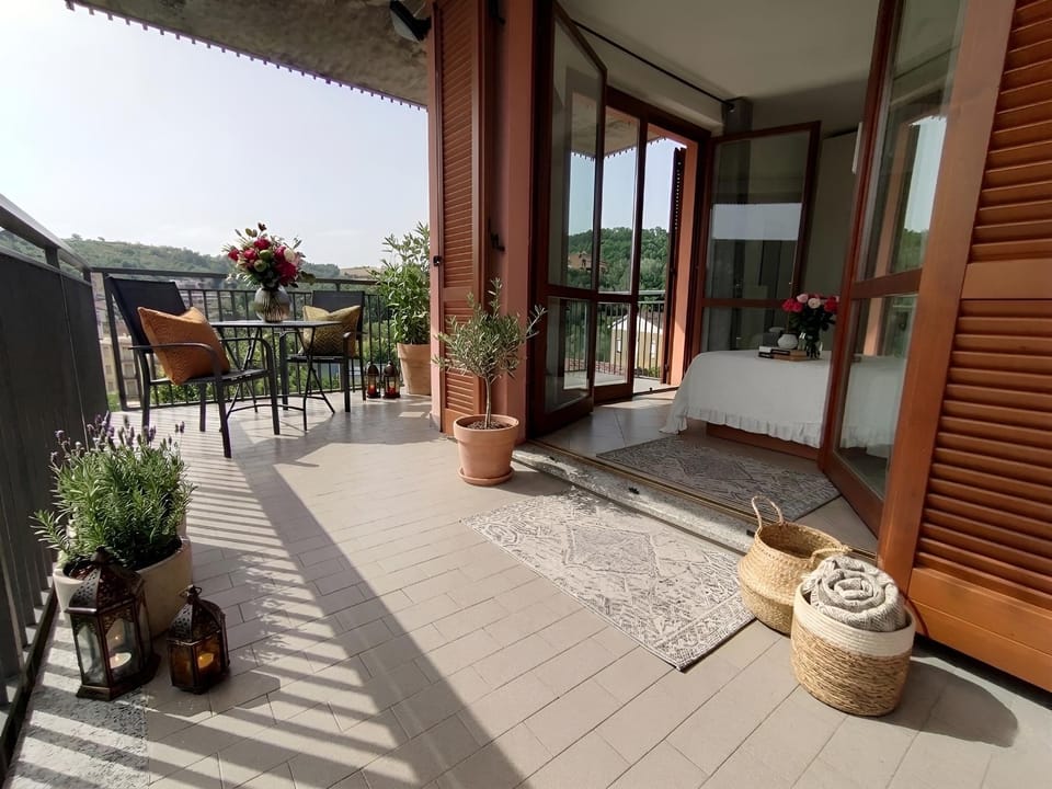 Elegant Penthouse LA BALCONATA - Wellness Retreat & Castle View Apartment in Emilia-Romagna