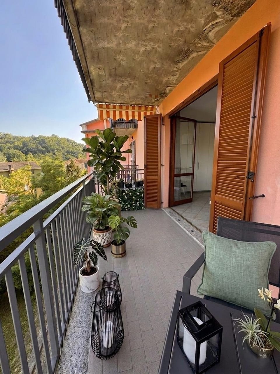 Elegant Penthouse LA BALCONATA - Wellness Retreat & Castle View Apartment in Emilia-Romagna