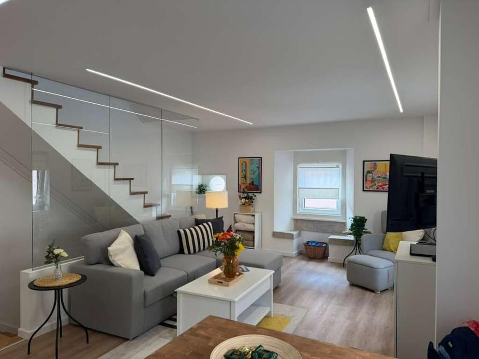 Communal lounge/ TV room, TV and multimedia, Living room