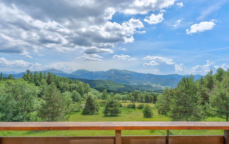 Chalet de montagne Chalet in Provence-Alpes-Côte d'Azur