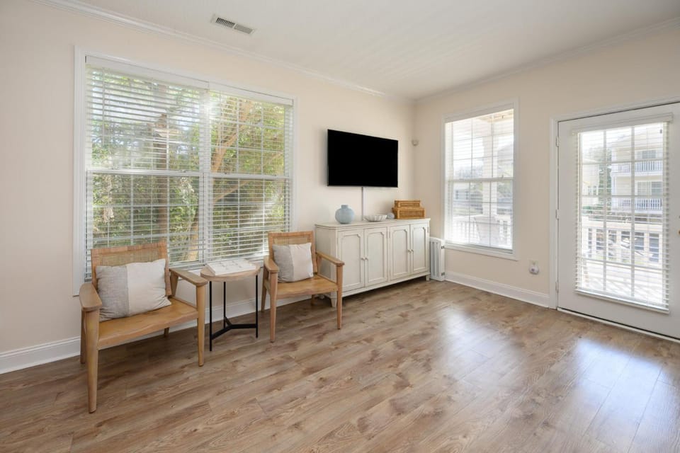 Just Peachy House in Surfside Beach