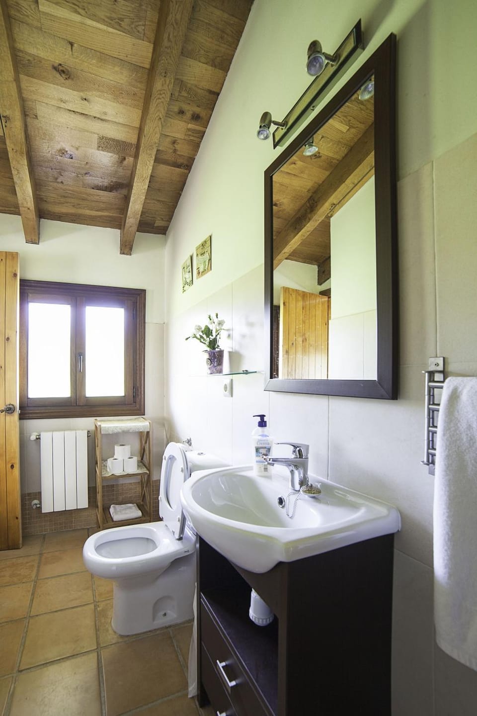 Casas Rurales La Torre Andrín Country House in Cantabria