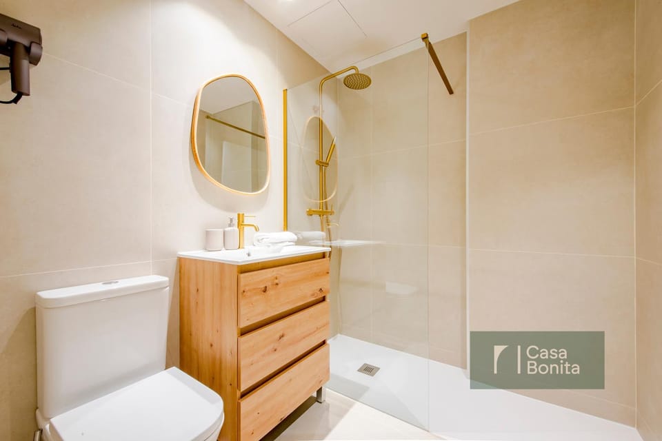 Shower, Bathroom