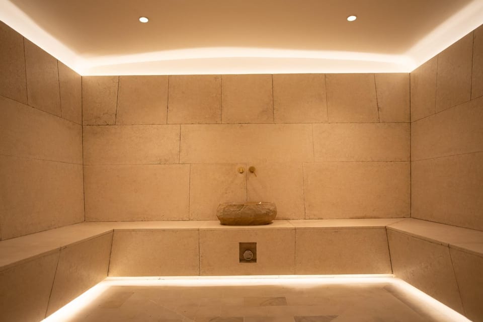 Loft & SPA resort ROOMs Apartment in Ukraine