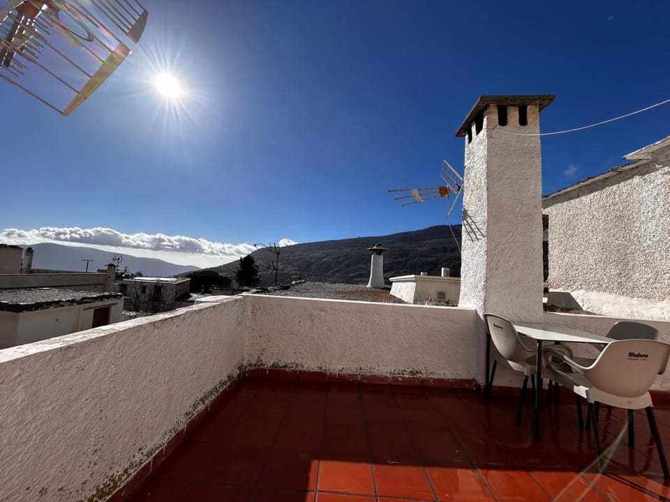 cerronegro con terraza Apartment in Alpujarra Granadina