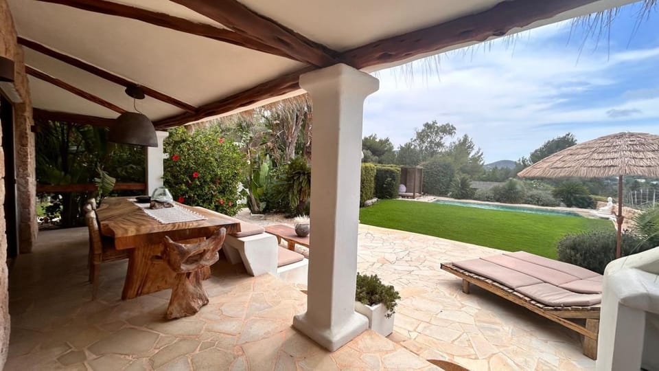 Patio, Garden, Balcony/Terrace, Living room, Seating area, Dining area, Garden view, Pool view, Swimming pool, sunbed