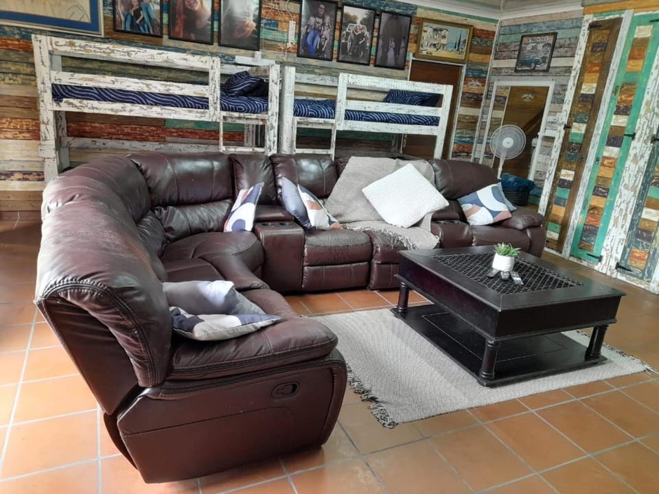 Stadion Sleepover Cabin Cabin in Gauteng