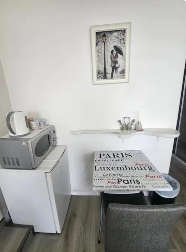 Luxury Apt on Beach with Great Views Apartment in Tel Aviv-Yafo