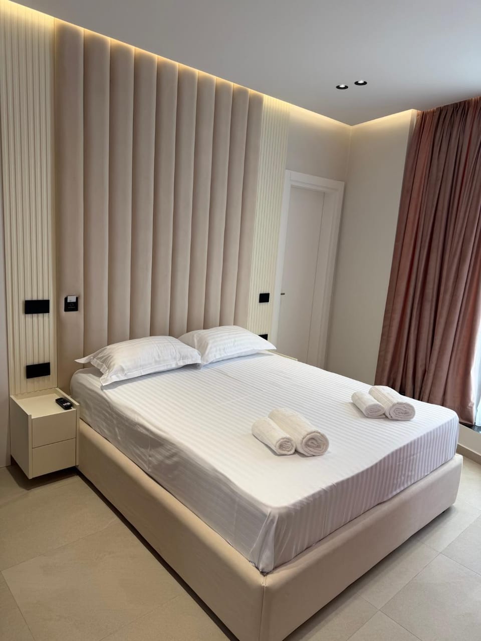 Hotel Kloi - Rooms & Jacuzzi Vlore Hotel in Vlorë