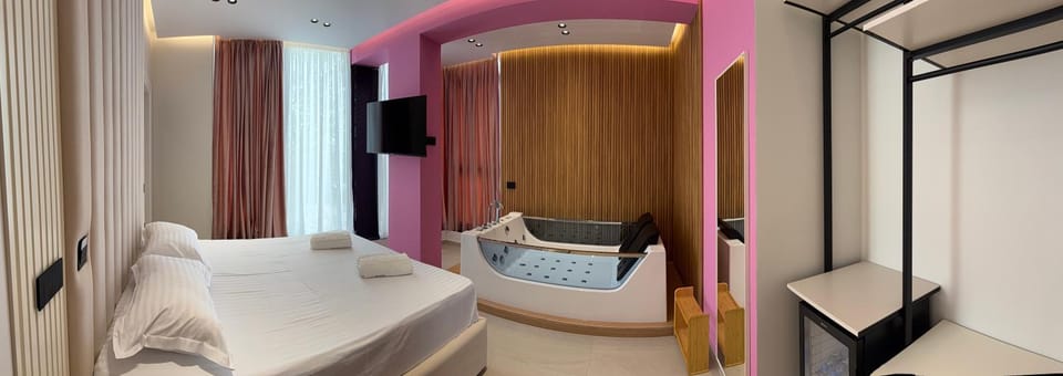Hotel Kloi - Rooms & Jacuzzi Vlore Hotel in Vlorë
