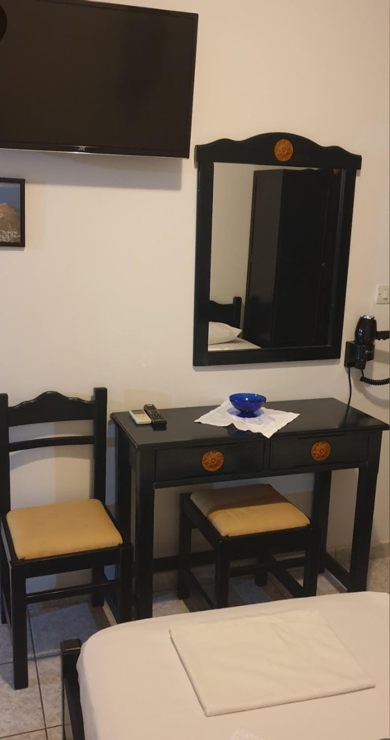 Atlantis Place Milos Apartment hotel in Milos