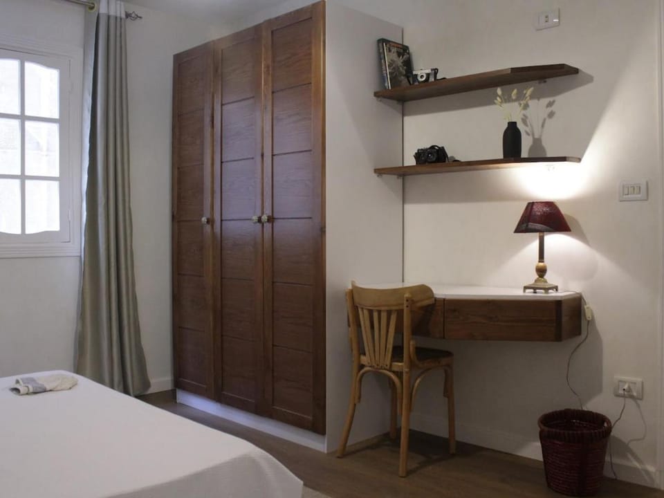 Charming & Cozy Designer One Bedroom Flat Apartment in Cairo Governorate