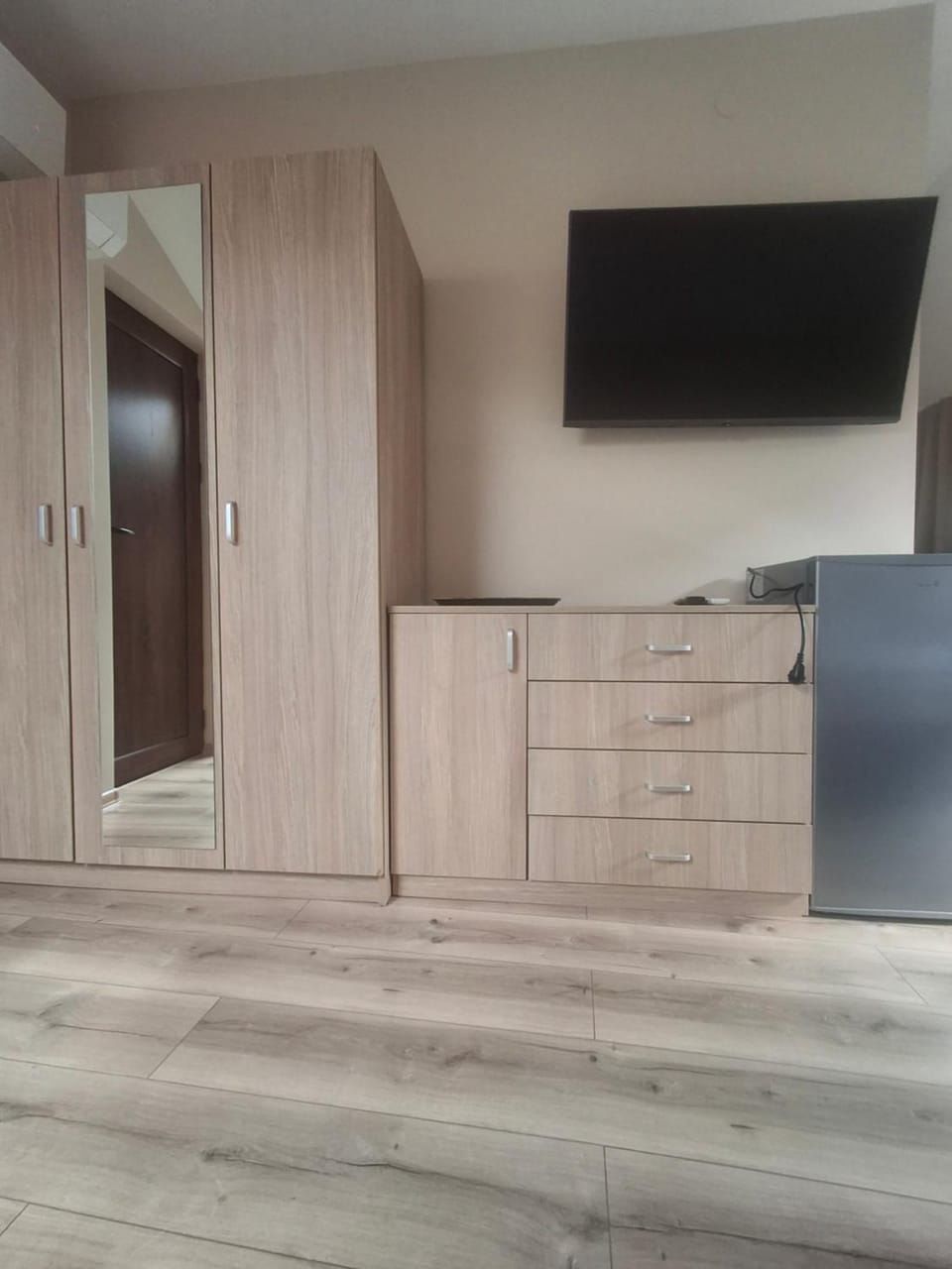 Апартаменти и стаи за гости "Барселона"- град Кресна Apartment in Blagoevgrad Province