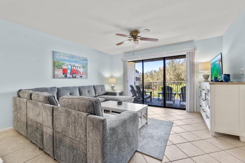 Sand Between Stays House in Orange Beach