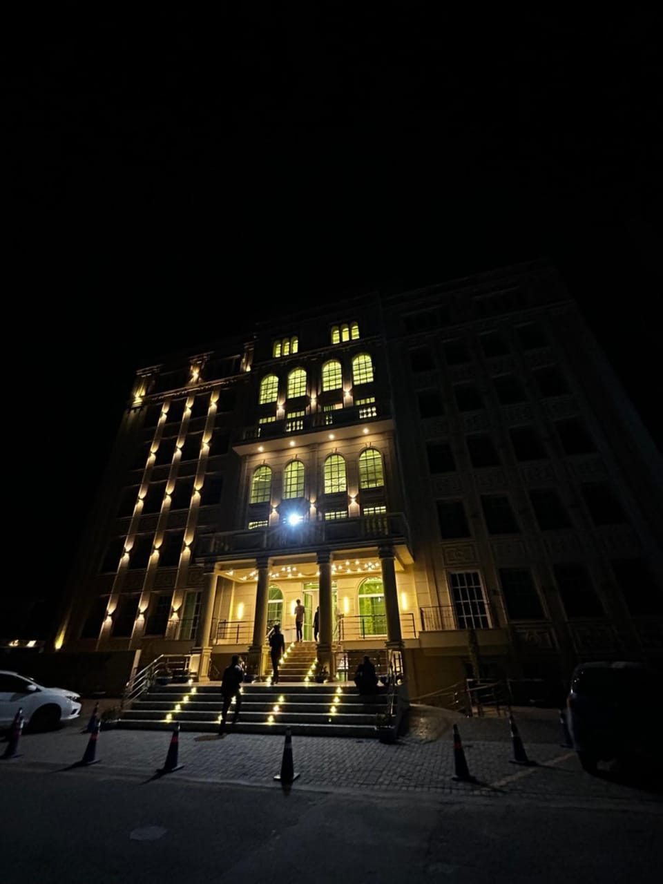 Luxury and Elegant Apartment in DHA Lahore Zenvy Stays Apartment in Lahore