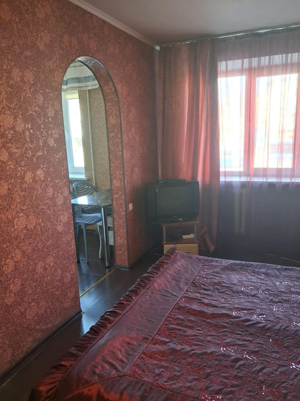 Зручна квартира біля центру міста Apartment in Ukraine