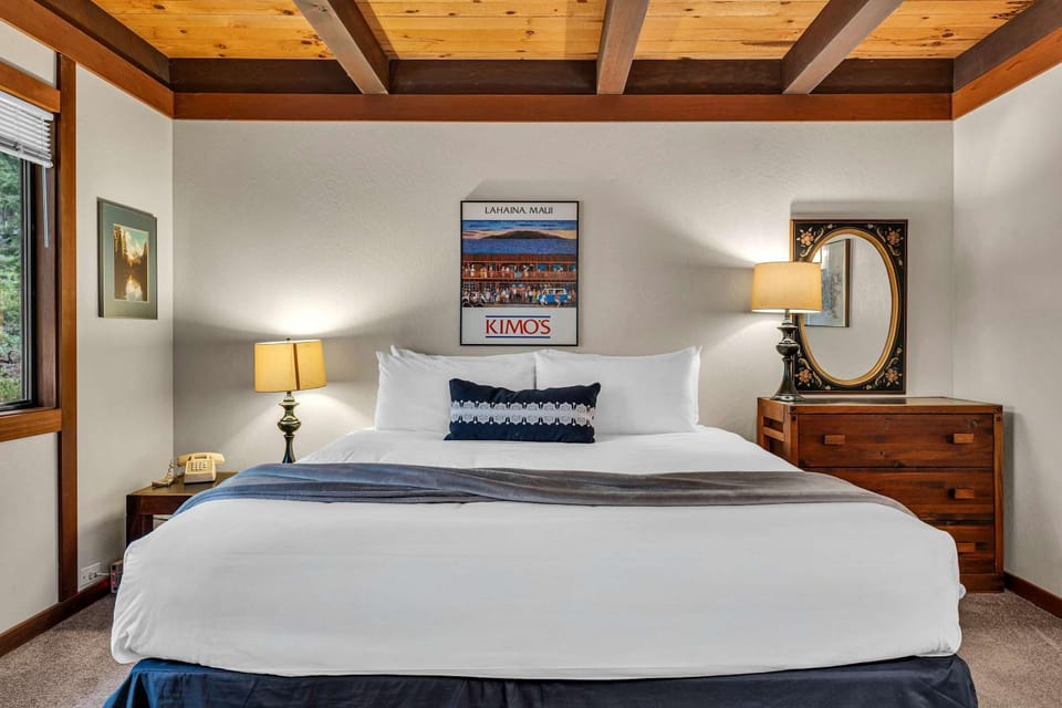 Lake Tahoe Escape Pool Sauna 2 Beaches House in Dollar Point