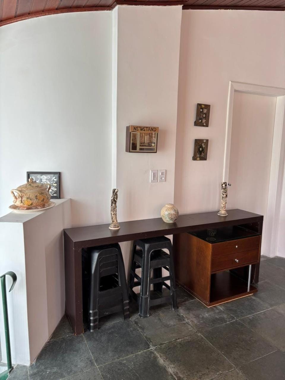 Apartamento duplex-300 metros da Praia da Enseada Apartment in State of São Paulo