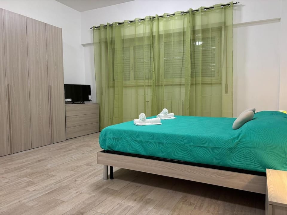 San Paolo, a 10 minuti dal centro, 8 posti letto! Apartment in Rome