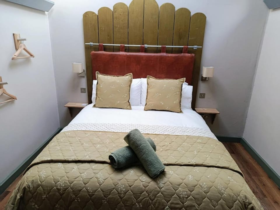 Lodge One The Old Gasworks Fully Accessible Apartment in Taunton Deane