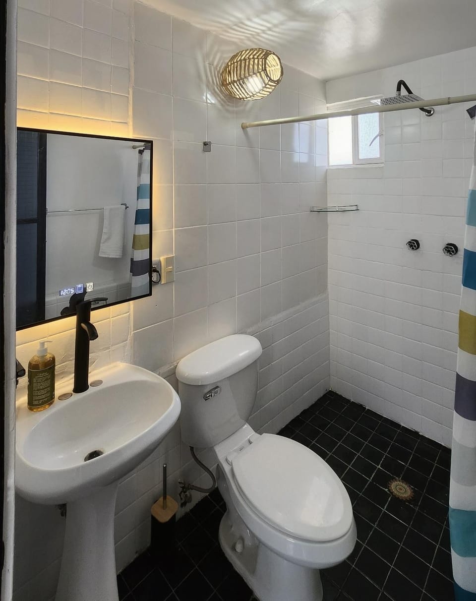 Depto Zona San Marcos ideal para grupos Medianos o parejas planta alta con Cochera Apartment in Aguascalientes