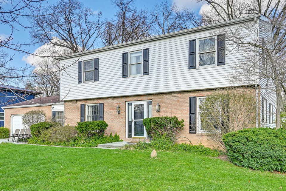 Group Getaway with Game Room, 3 Mi to Notre Dame House in Granger