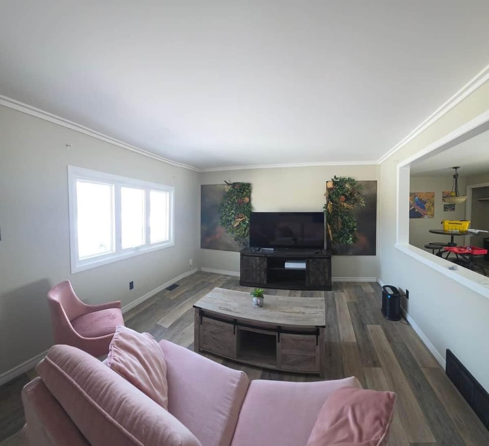 Stylish 3BR Home Near Hub Trail & Amenities House in Sault Ste Marie