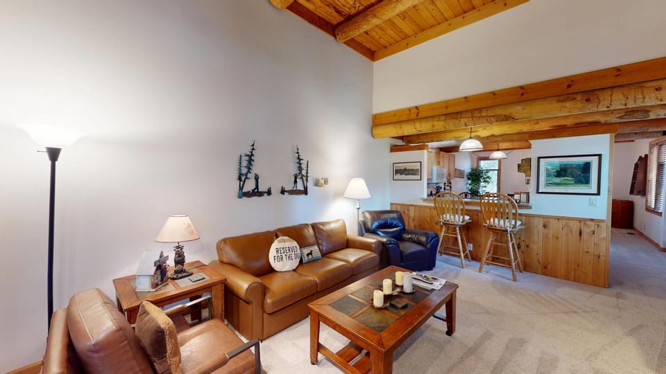 33 Wildflower Apartment in Sunriver