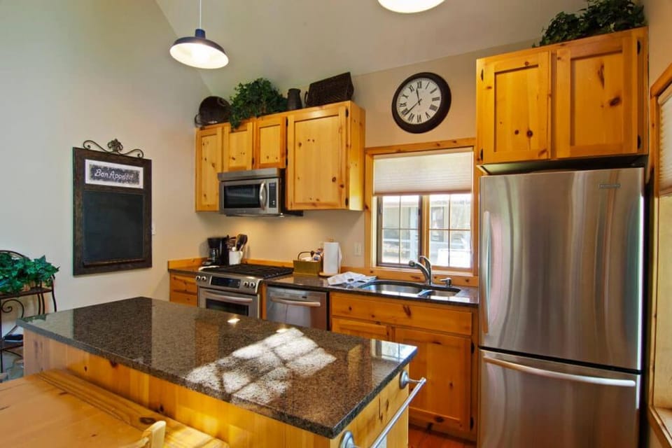 34 Circle Four Ranch Cabin Cabin in Sunriver