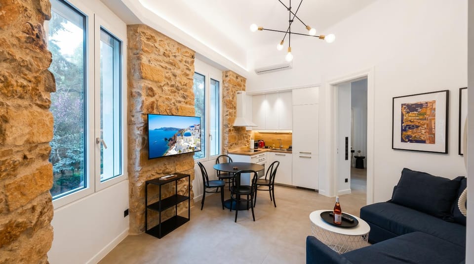 Athenea Hill Suites Apartment in Athens