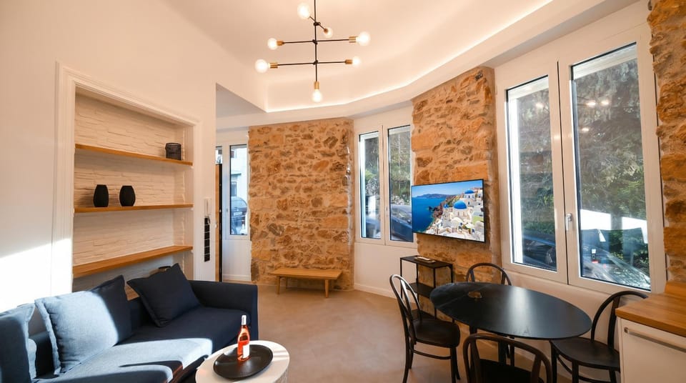 Athenea Hill Suites Apartment in Athens