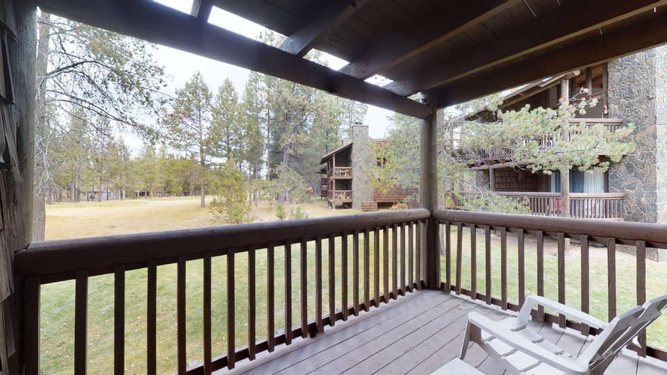 4 Wildflower Apartment in Sunriver