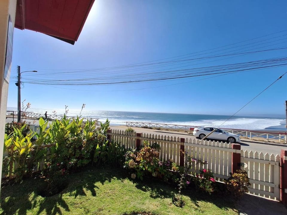 Casa a pasos de la playa House in Pichilemu