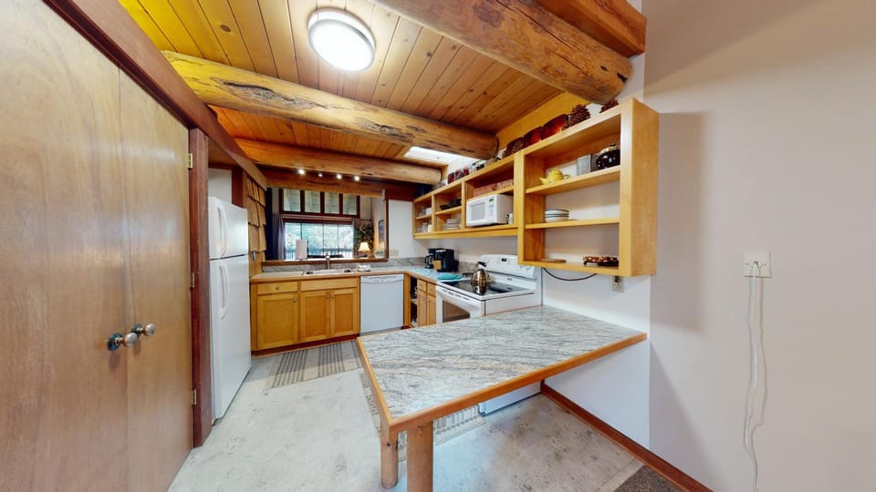 51 Wildflower Apartment in Sunriver