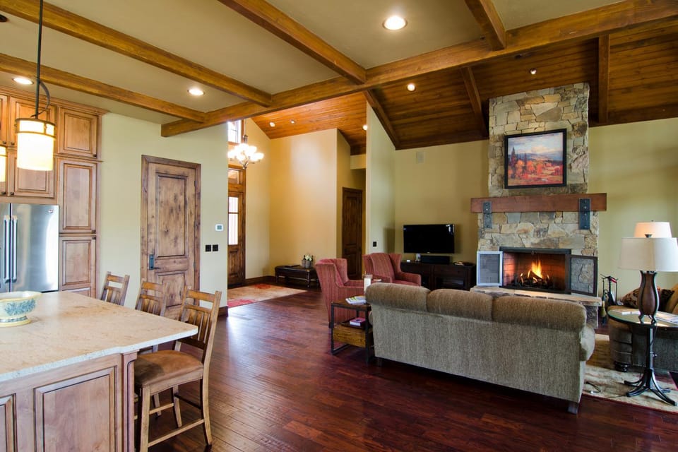56276 Trailmere Circle House in Oregon