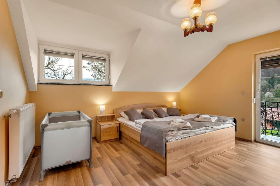 Bed, Bedroom