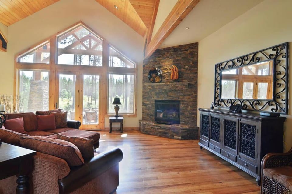56341 Fireglass Loop House in Oregon