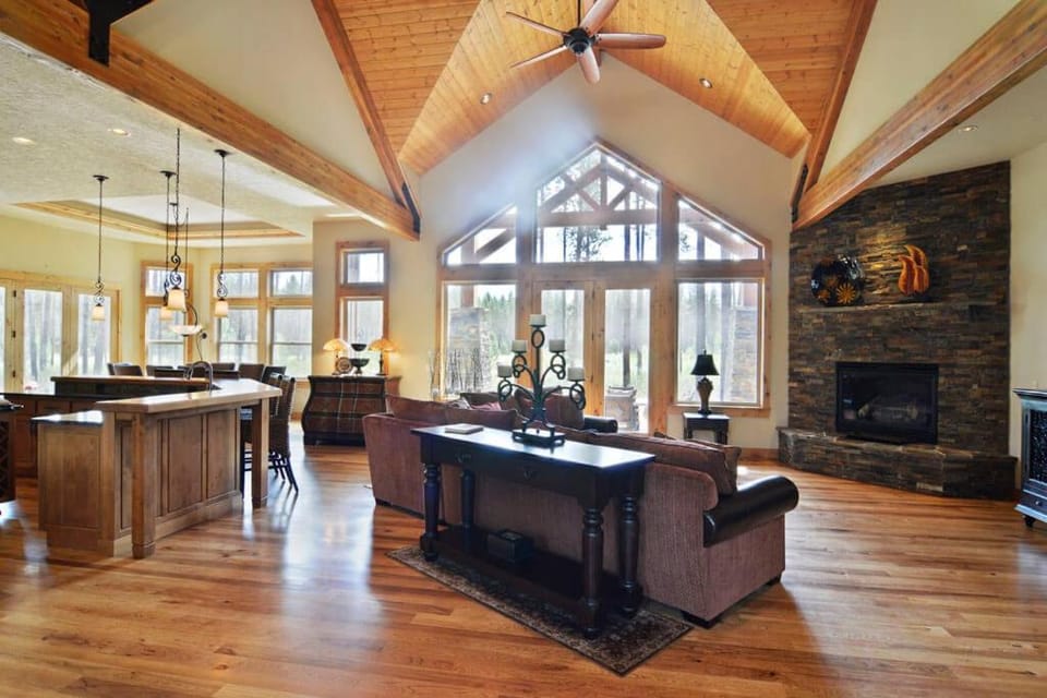 56341 Fireglass Loop House in Oregon
