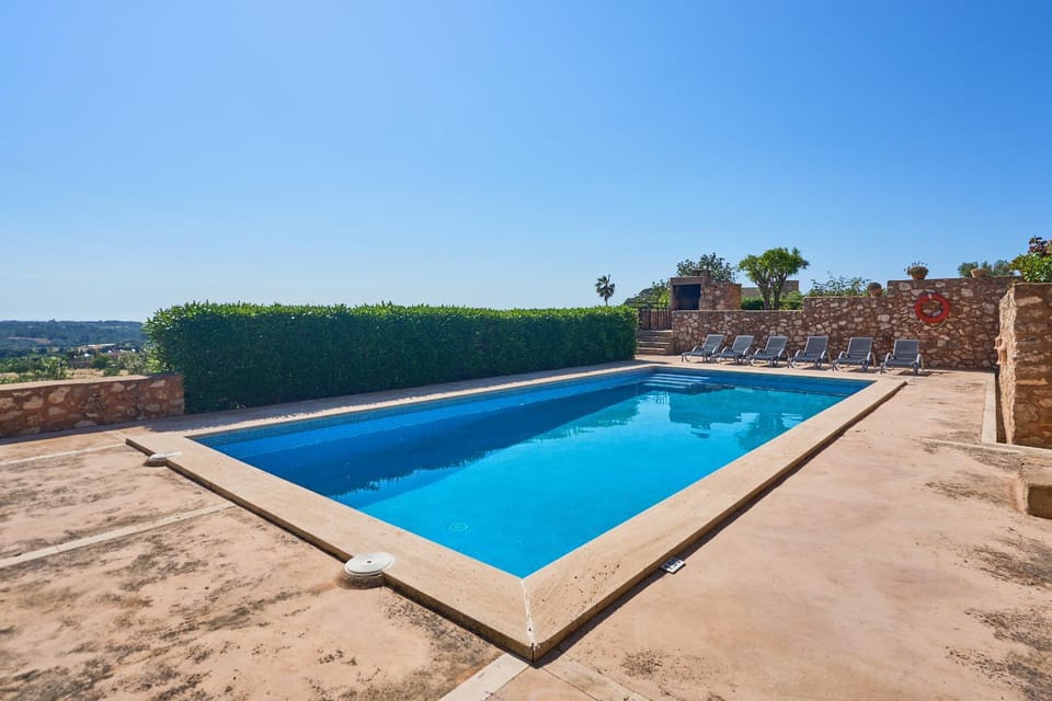 Finca Penya Redona Villa in Migjorn