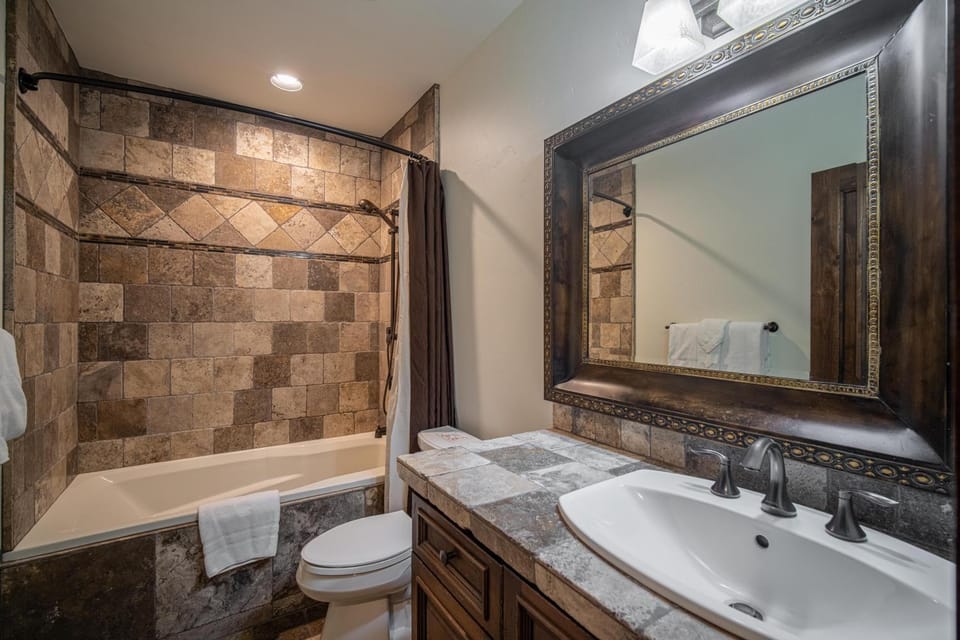 56373 Trailmere Circle House in Oregon