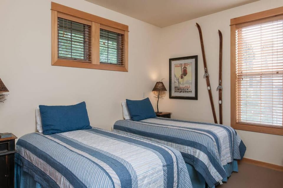 28 Fremont Crossing House in Sunriver